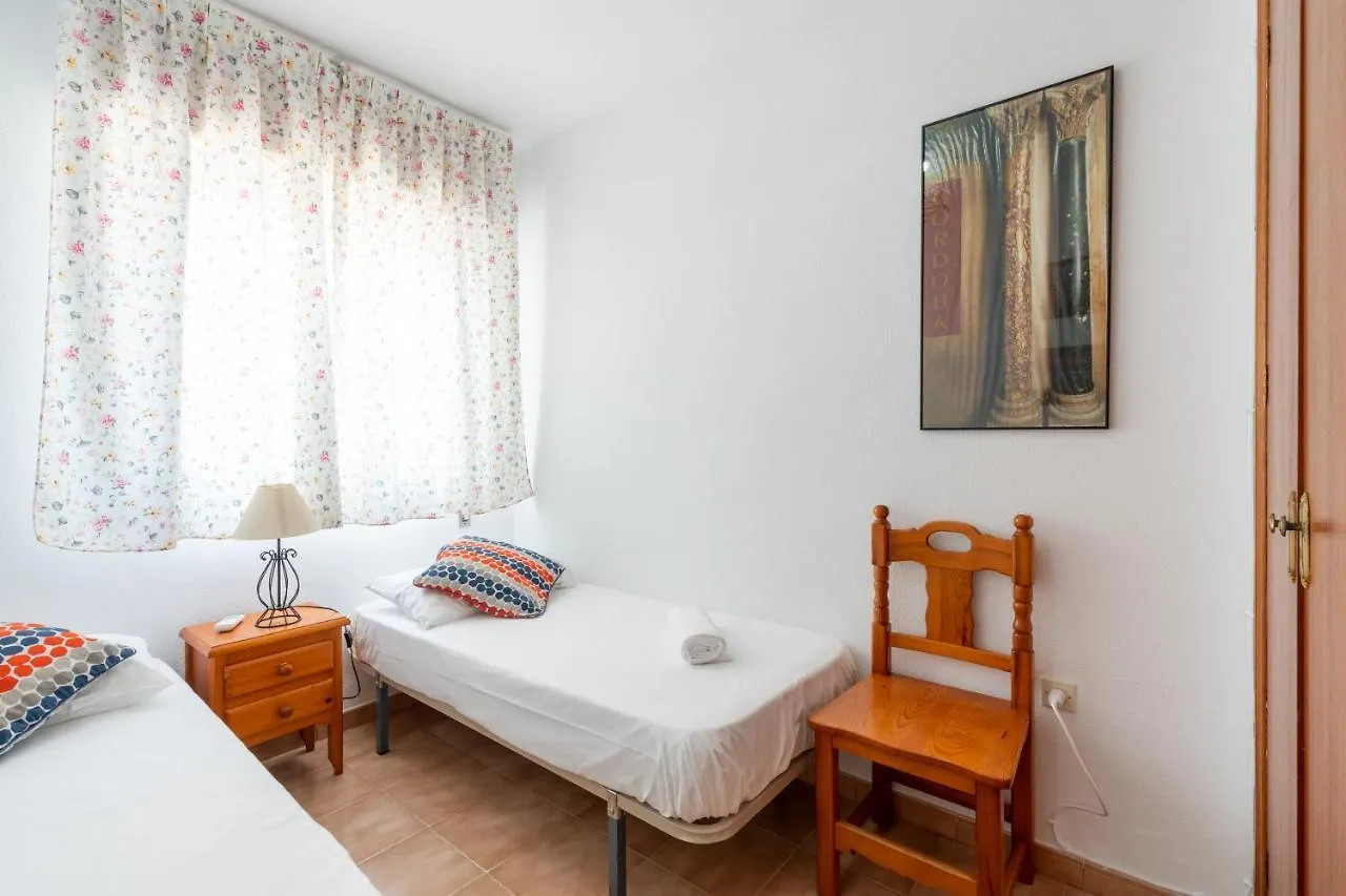דירות אל פוארטו דה סנטה מריה Holi-Rent Playa Dorada 0*,